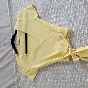 Wilfred all tied up top